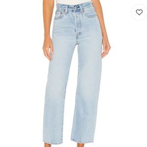 LEVIS rib cage straight jean